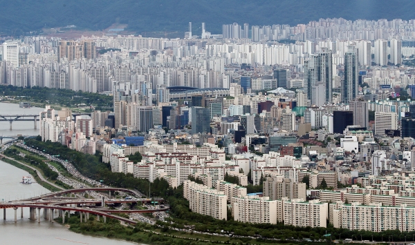 초고가·다주택자 종부세 인상서울 남산에서 바라본 아파트.(사진=연합뉴스)