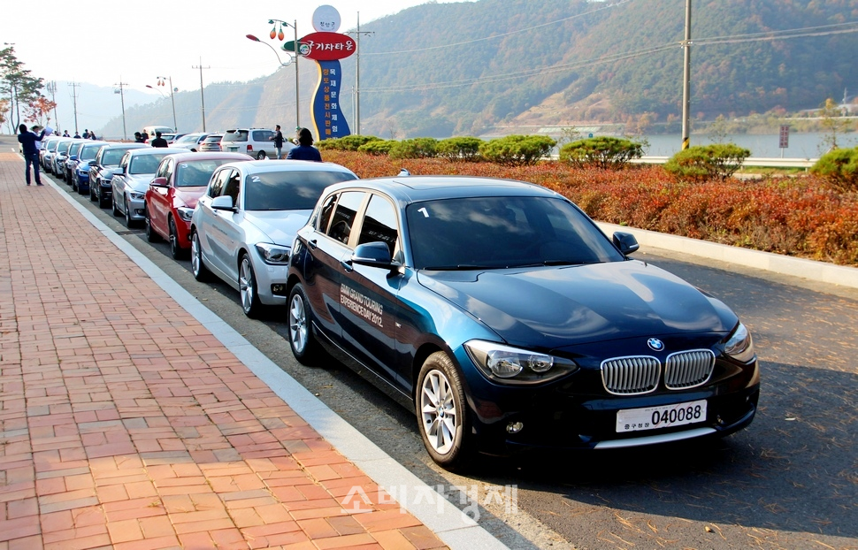 종전 국내외 자동차 전문기자단을 대상으로 전국 주요 지역에서 개최된 BMW 시승행사 장면.