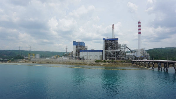 대림산업이 계통병입을 완료한 필리핀 최초의 초임계압 방식의 산 부에나벤튜라 석탄화력발전소 전경.   사진=대림산업 제공.