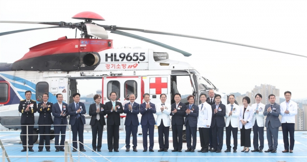 날아다니는 응급실 1호 '24시간 닥터헬기'를 지원할 '경기도 외상체계지원단' 출범식을 6일 개최했다.(사진=연합뉴스 제공)