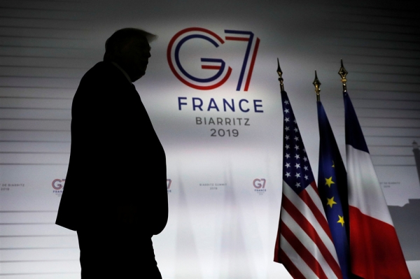 도널드 트럼프 미국 대통령이 26일(현지시간) 프랑스에서 열린 주요 7개국(G7) 정상회담 폐막 기자회견장에 도착하고 있다.(사진=연합뉴스 제공)