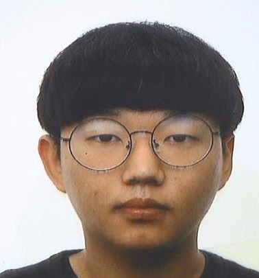 경북지방경찰청은 아동청소년성보호법 위반 혐의 등으로 구속된 문형욱의 이름과 나이, 얼굴을 공개했다. 대구=연합뉴스