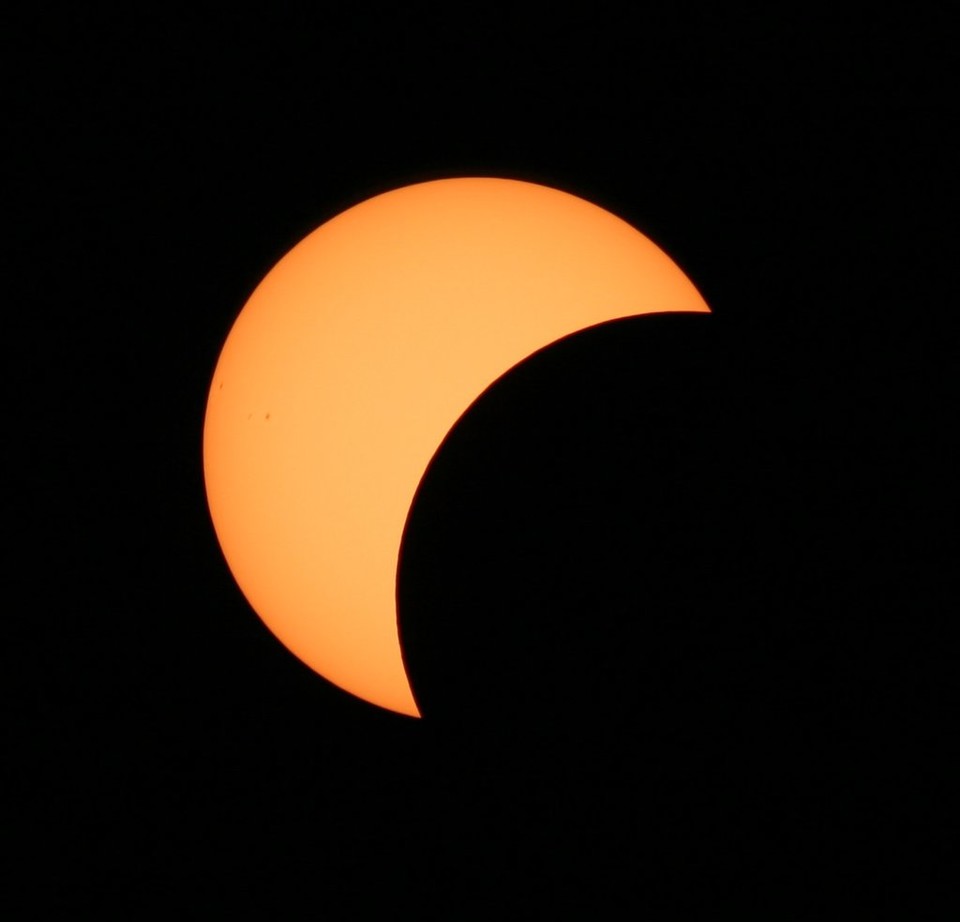 태양의 일부분이 가려지는 금환일식. 연합뉴스