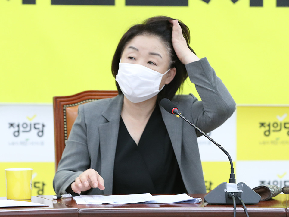 13일 오후 서울 여의도 국회에서 열린 상무위원회의에 참석한 정의당 심상정 대표. 사진=연합뉴스