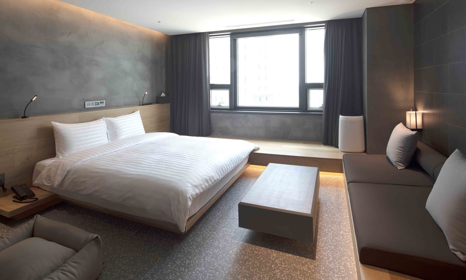 홍천 소노벨 비발디파크는 반려동물과 함께 호캉스를 즐길 수 있는 프리미엄 복합문화공간을 조성했다.  사진=소노호텔&리조트 