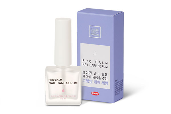 한미약품의 '프로-캄 네일케어 세럼'은 풍부한 유효성분이 함유된 고보습 네일 세럼으로 여름철 손-발톱 케어에 도움을 준다. 사진=한미약품