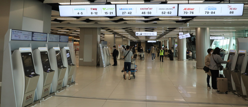 항공업계 안팎에서 8월 이후 대규모 실업 대란 등을 우려하는 목소리가 나오고 있다. 사진=연합뉴스