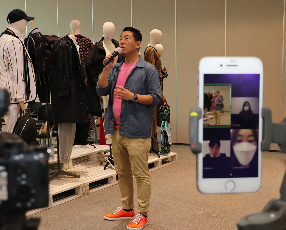 LF_헤지스 디지털 해외 수주회 현장 장면.