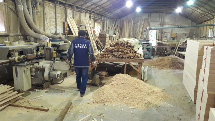 경기도 특별사법경찰단이 개발제한구역 내 불법행위를 단속하고 있다. 경기도