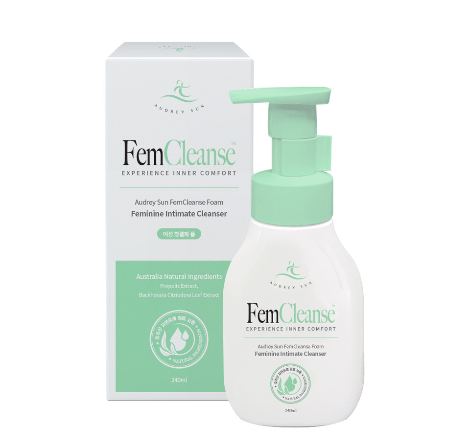 친환경 여성용품 브랜드 오드리선은  ‘펨클렌즈 폼’ 리뉴얼 출시를 기념한 이벤트를 마련했다.꼼꼼히 성분을 따지는 소비트렌드에 따라 새로워진 펨클렌즈 폼의 전성분에는 안전성 판단 기준이 되는 EWG 그린등급을 적용했다. 사진=오드리선
