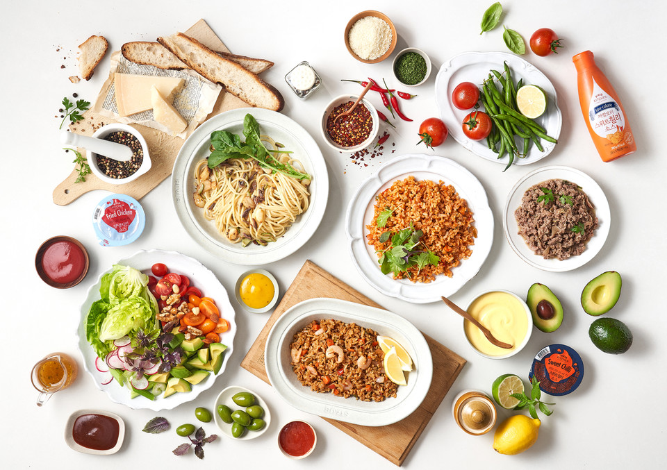 동원홈푸드는 온라인 B2C 시장 공략을 위해 소스·HMR ‘비비드 키친’과 포케·샐러드 ‘비비드 팜’을 온라인 마켓에 론칭한다. 사진=동원홈푸드