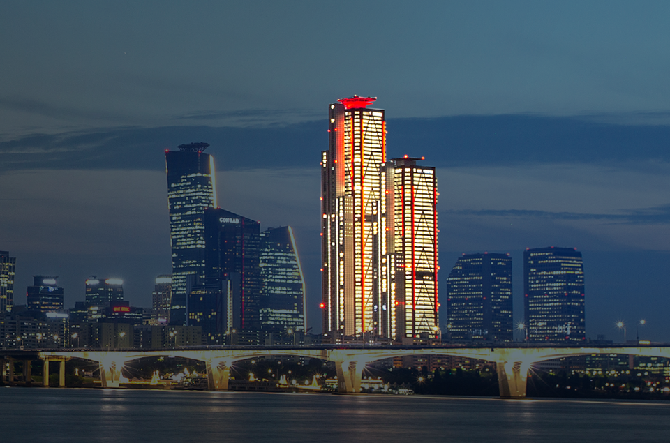 GC녹십자헬스케어는 지난 달 서울 여의도 파크원으로 본사를 이전했으며  오는 7일까지 자사 4개 기업의 ‘2021년 상반기 신입·경력사원 공개 채용’을 진행한다고 밝혔다. 사진=GC녹십자헬스케어 홈페이지 캡쳐