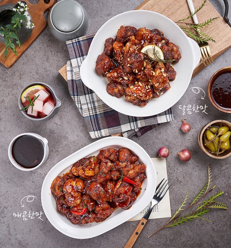 BBQ ‘순살바삭강정’ 세트(14팩)는 달콤한 맛(7팩)과 매콤한 맛(7팩) 두 가지로 구성되어있다. 사진= 제너시스 BBQ