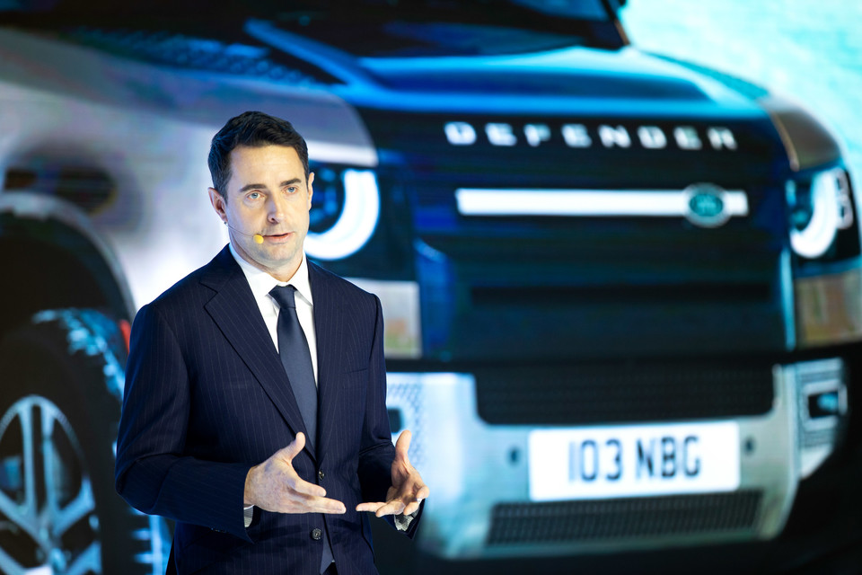 재규어 랜드로버 코리아 로빈 콜건 대표가 15일 기자간담회에서 재규어 랜드로버 코리아의 지속가능한 미래 전략 및 2021년 신차 출시 계획을 발표했다. 사진=재규어랜드로버코리아