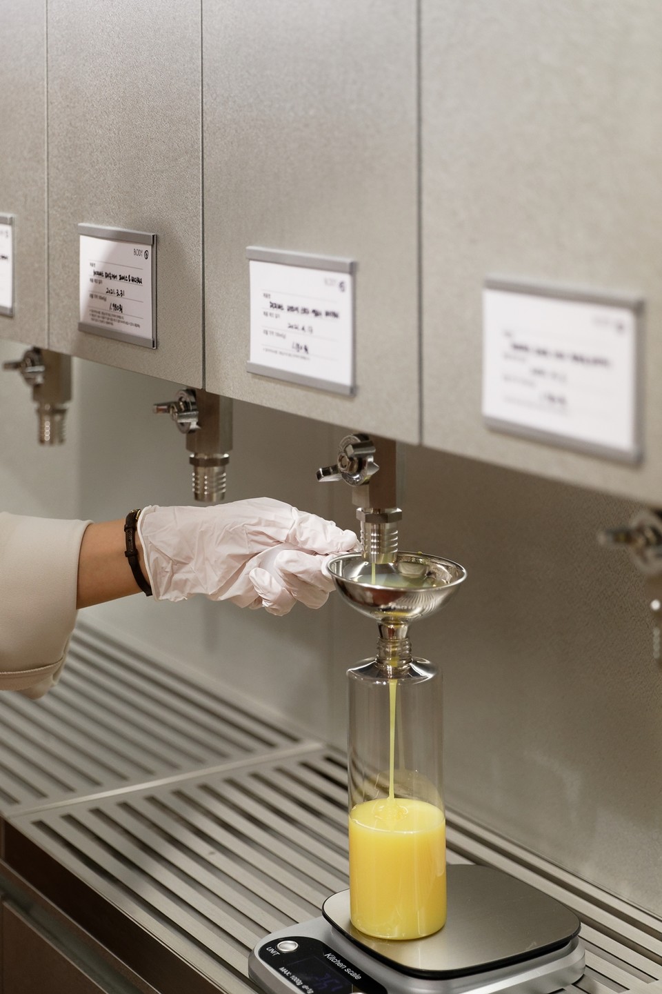 아모레퍼식피의 아모레스토어 헤어&바디 리필스테이션