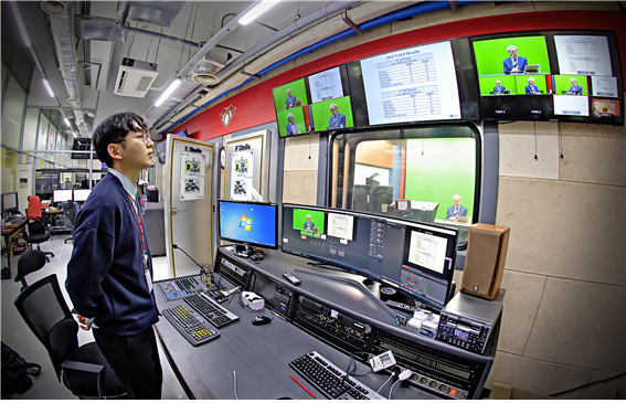 경희사이버대학 교육콘텐츠 제작 현장 사진=경희사이버대학교 대학원