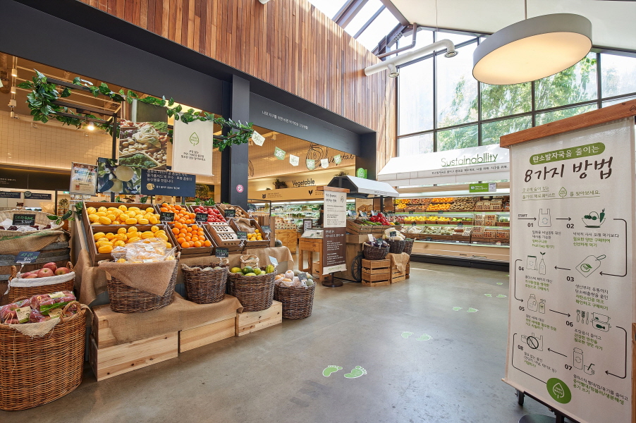 풀무원은 지난해 5월 국내 1호 녹색특화매장으로 올가 방이점을 환경부 시범사업으로 운영했다. 사진=풀무원