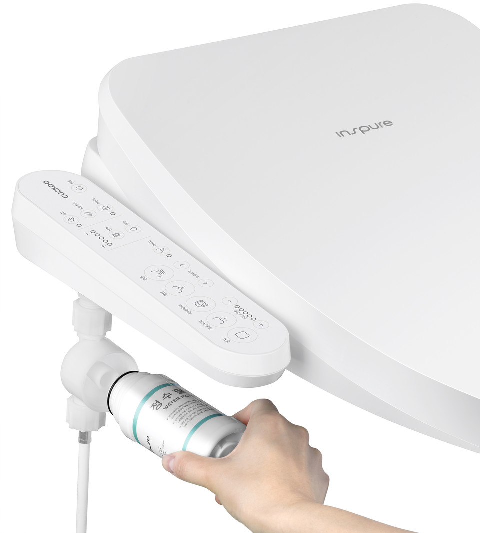 쿠쿠 인스퓨어 이지필터 비데 셀프 필터 교체 [사진=쿠쿠홈시스]