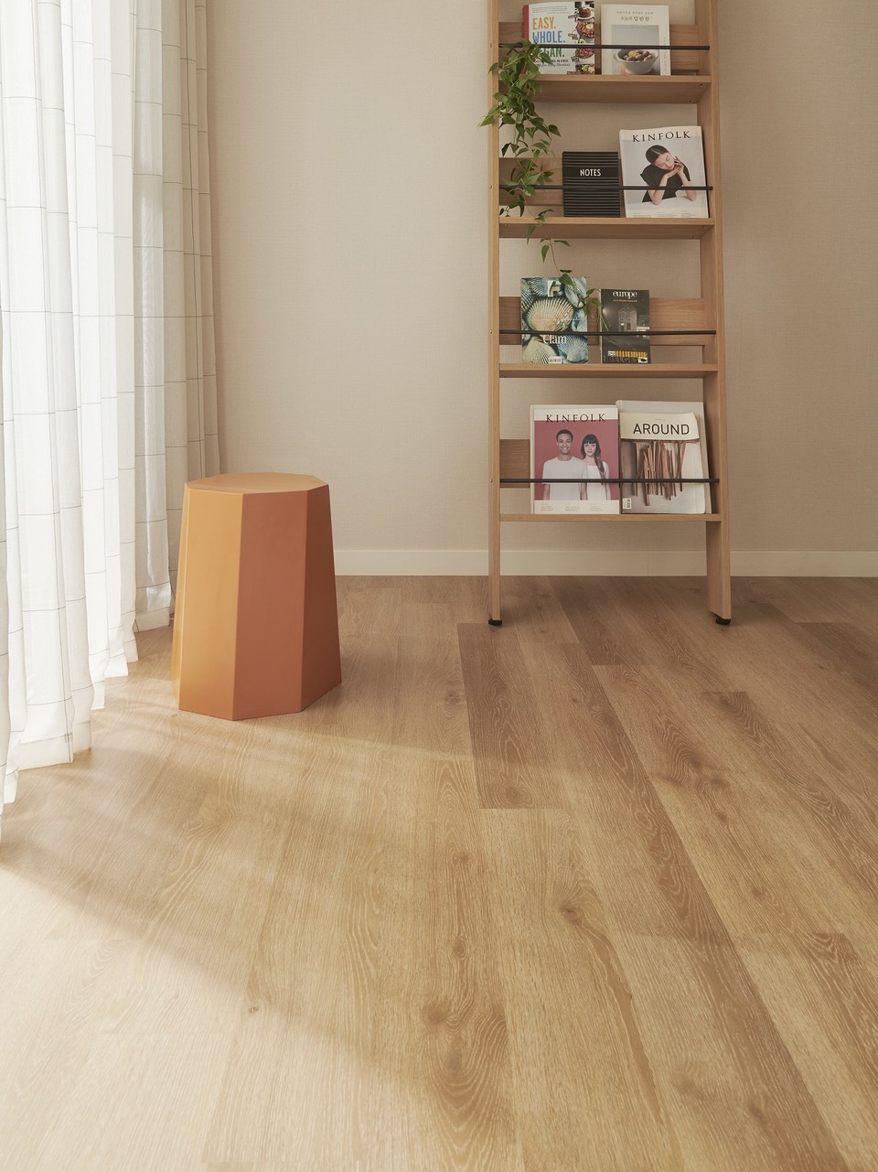 한샘 ‘이노플러스(INNO Plus)’ 마루 [사진=(주)한샘]