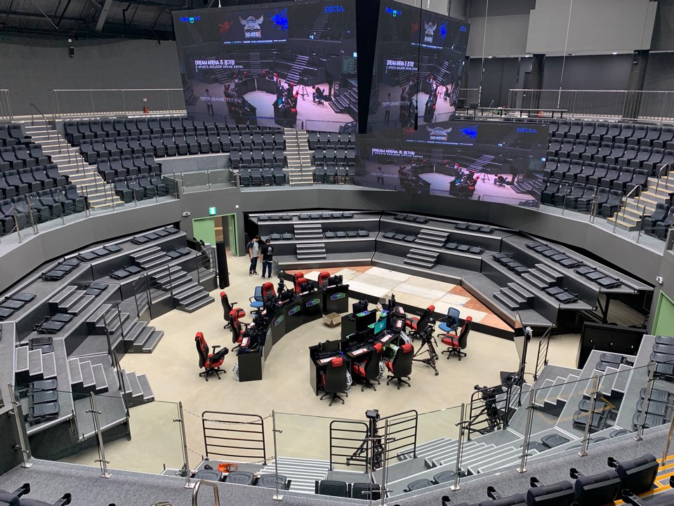 오는 15일 유성구 도룡동 엑스포과학공원 내 첨단과학관에 문을 열고 운영에 들어가는 대전 e-스포츠 상설경기장 [사진=연합뉴스]