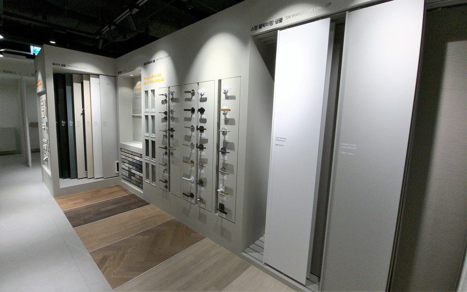  한샘리하우스 롯데 건대스타시티 매장 내 건재존 모습  [사진=(주)한샘]