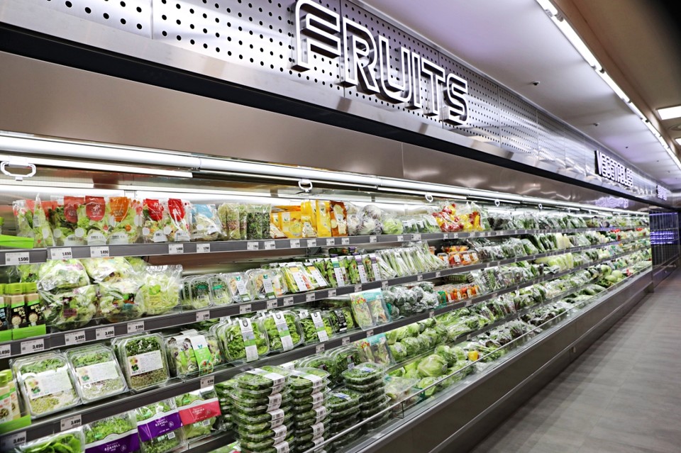 제타플렉스 과일코너는 ‘맛’을 기준으로 진열한 것이 특징이다. [사진=롯데마트]