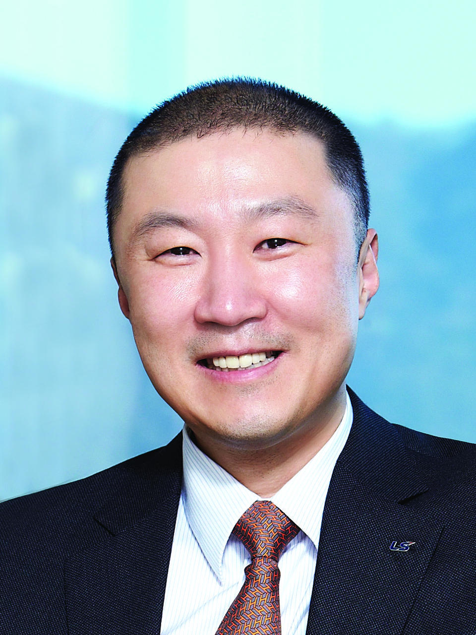 LS그룹은 올해 초 ‘3기 구자은 LS 회장 체제의 시작’을 선언한 후 첫 활동으로 사랑의 열매 사회복지공동모금회에 20억원을 기탁했다. [사진=LS그룹]