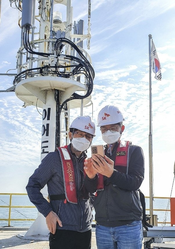 SK텔레콤이 대한민국의 남쪽 맨 끝에 위치한 이어도 해양과학기지에 국내 최초로 5G 기지국을 2020년 11월 구축했다. [사진=연합뉴스]