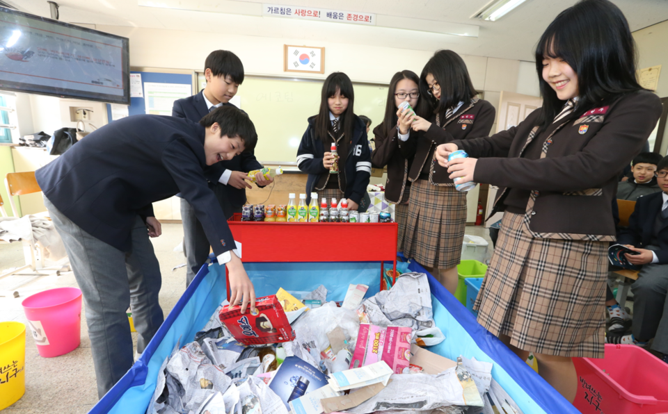 빌려쓰는 지구스쿨활동 [사진=에코맘코리아]