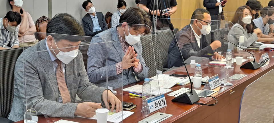 패널들은 토론회에서 각기 자신의 경험과 사례를 통한 다양한 의견을 전달했다. 