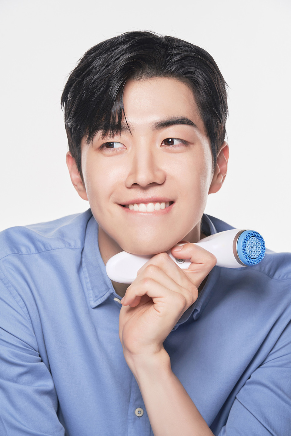 뉴스킨의 ‘에이지락 루미스파 iO’ 모델로 배우 강훈이 발탁됐다. [사진=뉴스킨 코리아]