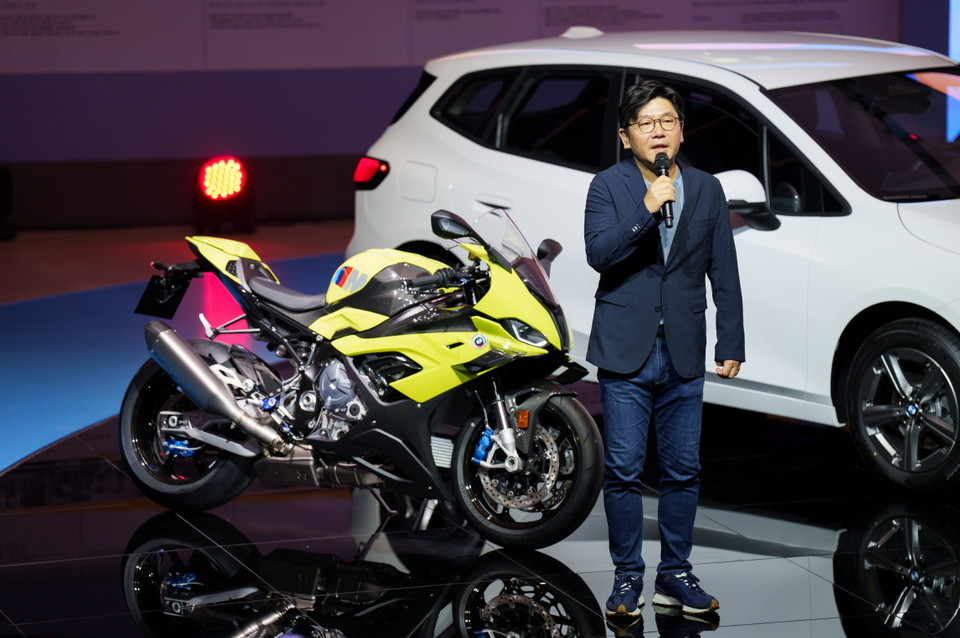 BMW M 1000 RR 50 Years M [사진=BMW코리아]