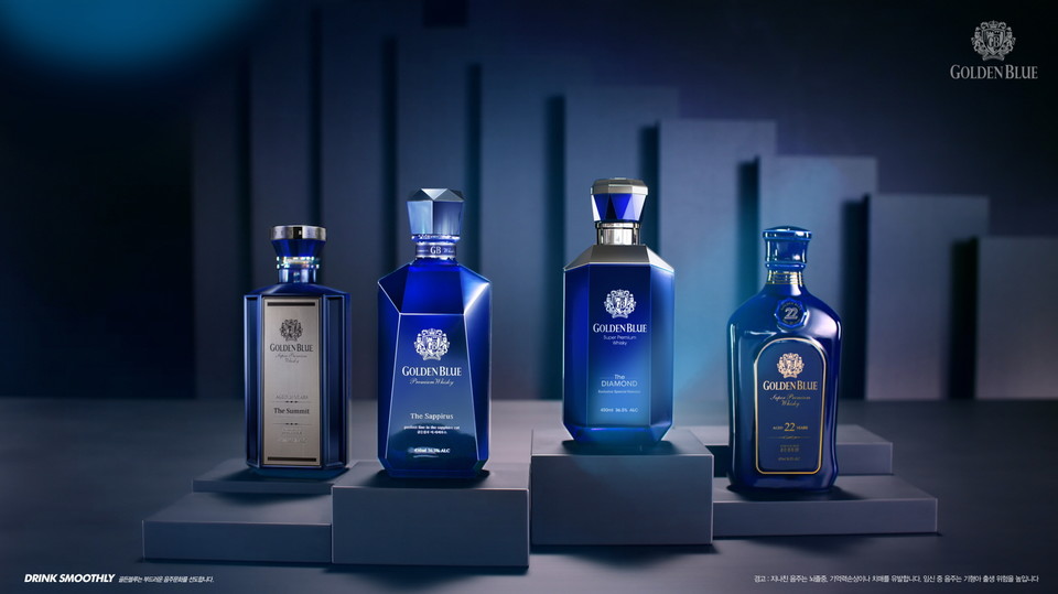 대한민국 1등 위스키로 자리 잡은 ‘골든블루’가 최근 출시 13주년 맞았다. [사진=골든블루]