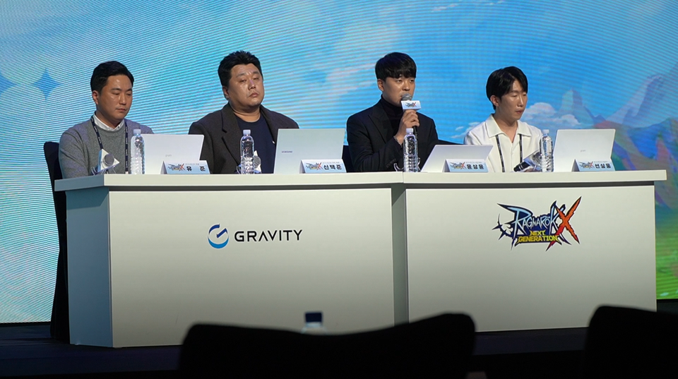 왼쪽부터 유준 라그나로크X 총괄, 신택준 라그나로크X 운영 총괄, 윤상윤 라그나로크X 사업팀장, 선상웅 라그나로크X 사업PM [사진=권찬욱 기자]