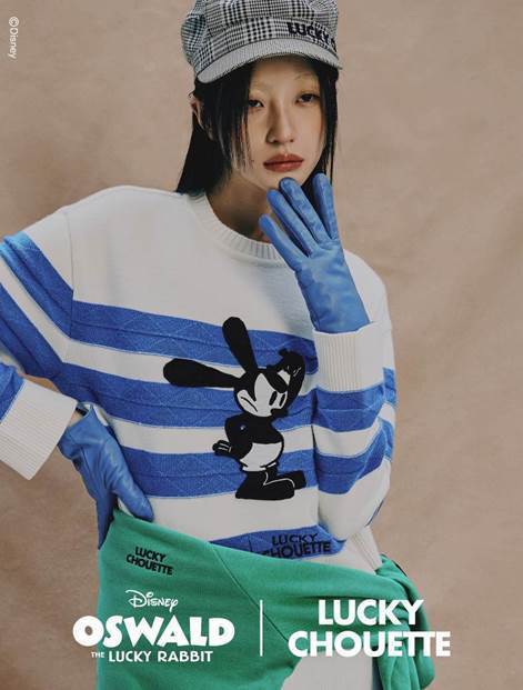 코오롱인더스트리FnC부문(이하 코오롱FnC)이 전개하는 여성 영 캐릭터 캐주얼 브랜드 ‘럭키슈에뜨’가 2023년 계묘년을 맞아 월트 디즈니 컴퍼니의 토끼 캐릭터인 ‘오스왈드 더 럭키 래빗’ 특별 에디션을 출시한다. [사진=코오롱FnC]