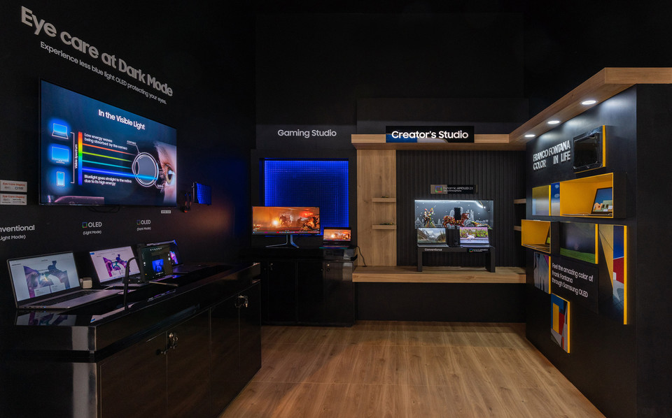 삼성디스플레이 MWC 2023 부스전경(IT 체험존) [사진=삼성디스플레이]