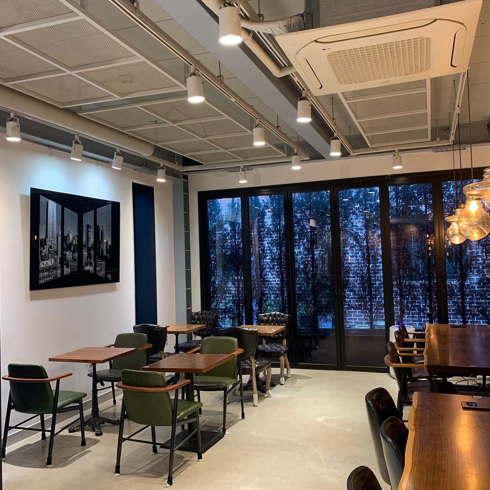 바인그룹 외식사업부 카페 '뉴욕8972'가 인기리에 운영되고 있다. [사진=바인그룹]