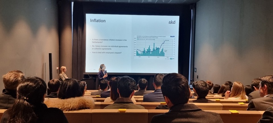 KOTRA는 30일에 암스테르담 아트리움(Atrium)에서 채용박람회 개최에 앞서 열린 채용 설명회에서 HR 전문가를 초빙해 기업의 경영애로를 파악하고 해결방안 등을 제시했다. (사진=KOTRA 제공)