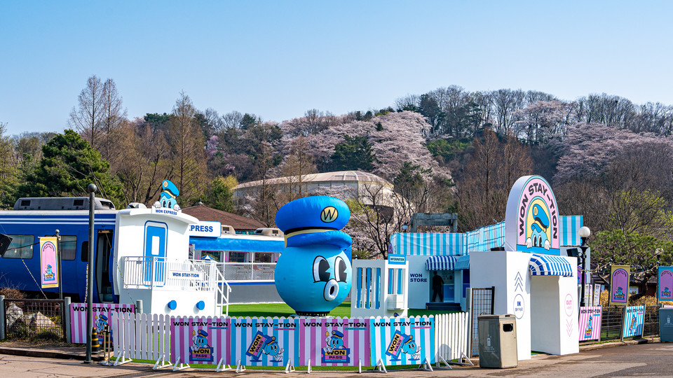 우리은행이 에버랜드에 신설한 팝업 스토어 2호점 WON STAY-TIO [사진=우리은행]