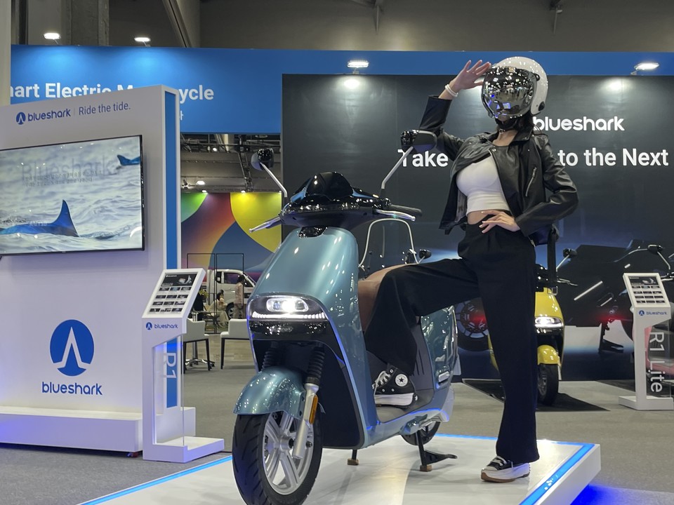 블루샤크 코리아 R1 모델 [사진=서울모빌리티쇼 조직위원회]