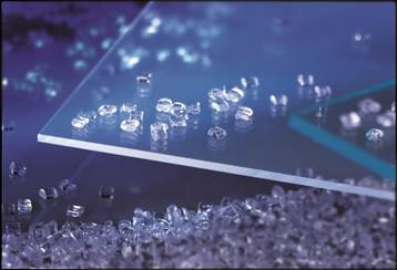 국내 최초로 자동차 주간주행등용 고투과 폴리카보네이트를 개발했다. (사진=삼양그룹 제공)