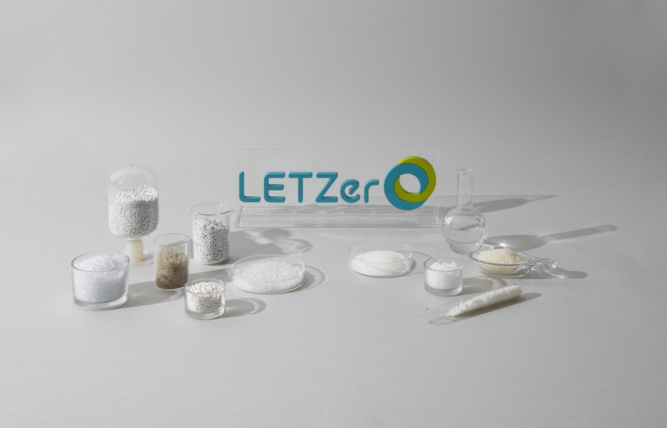  LG화학의 친환경 브랜드 ‘LETZero’가 적용된 친환경 소재 제품 [사진=LG화학]