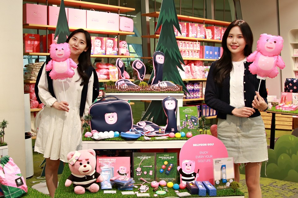 서울 중구 동대문디자인플라자(DDP)에서 5월 28일까지 벨리곰 조형물 전시와 ‘비-포레스트(B-Forest):이상한 DDP의 벨리곰’ 행사가 진행한다. [사진=롯데홈쇼핑]