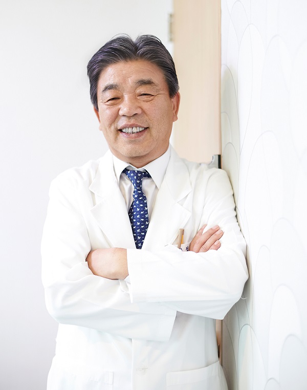 중소병원장 및 이사장을 발굴해 수여하는 ‘한미중소병원상’ 올해의 봉사상 수상자로 한길안과병원 정규형 이사장이 선정됐다. [사진=한미약품]