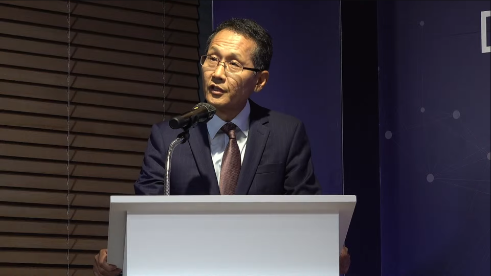 다빈치 런칭 컨퍼런스에서 지성규 대표이사가 인사말을 하고 있다. [사진=바디프랜드 공식 유튜브 채널 캡쳐]