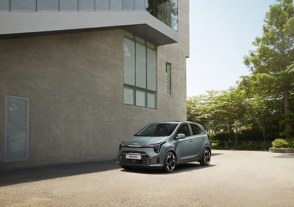 기아는 5일 모닝의 상품성 개선 모델 ‘더 뉴 모닝’을 출시했다. [사진=기아]