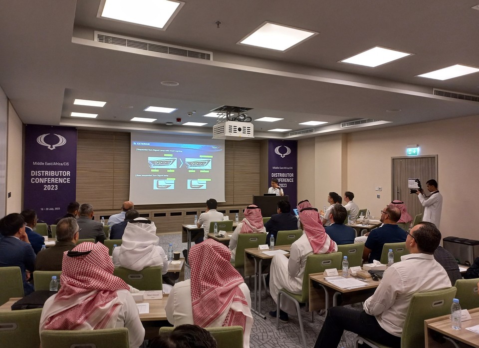 KG 모빌리티가 아프리카·중동·CIS 지역 대리점과 콘퍼런스를 진행한다. [사진=KG 모빌리티]