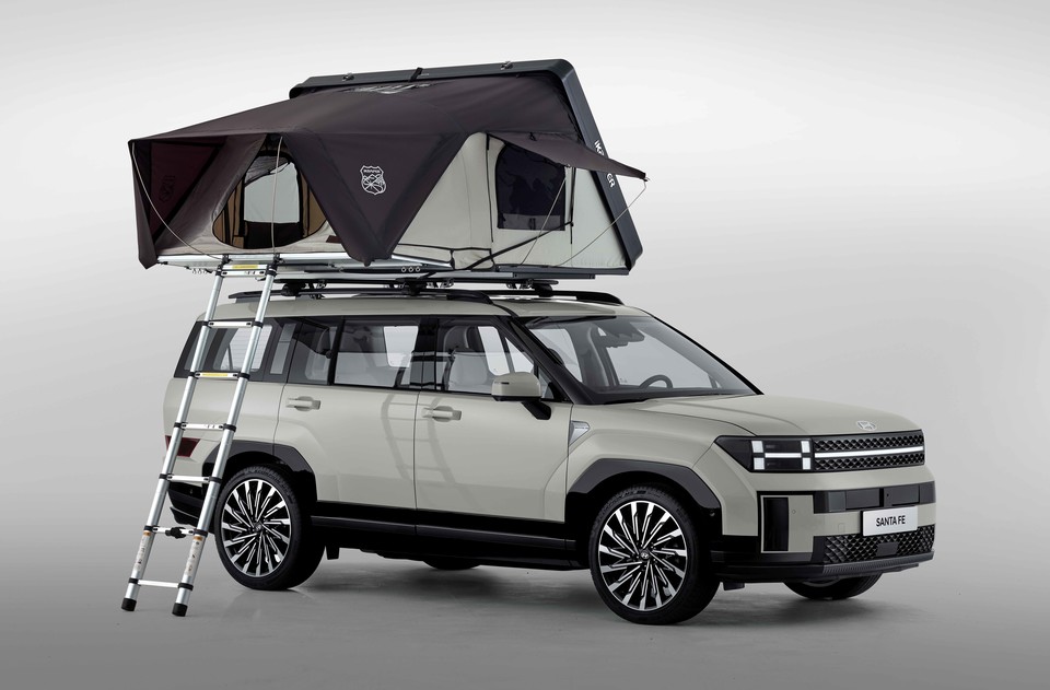 디 올 뉴 싼타페의 판매가격은  가솔린 2.5 터보 모델의 경우 3546만 원부터, 하이브리드 모델의 경우 4031만 원에 판매될 예정이다. [사진=현대자동차]