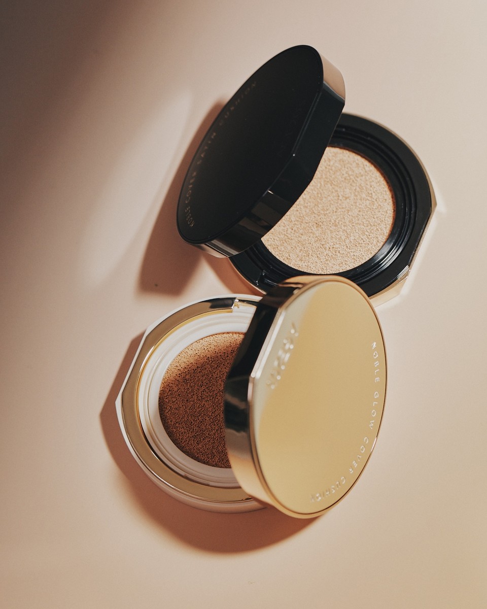 최근 2분기에 대표 화장품 브랜드 ‘AGE20’s(에이지투웨니스)’의 노블 글로우 커버 쿠션과 노블 커버 새틴 쿠션이 내부 매출 기준 직전 1분기 대비 191% 증가했다. [사진=애경산업]