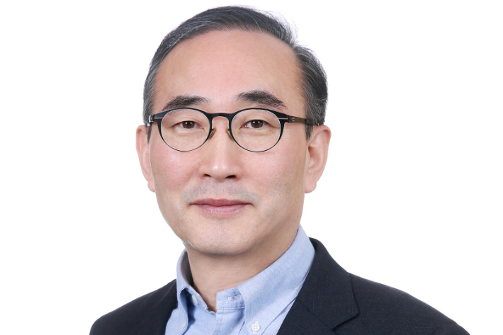 KT는 30일 서울 서초구 KT연구개발센터에서 2023년도 제2차 임시 주주총회를 개최하고, 김영섭 대표이사 후보자를 신임 대표이사로 선임했다. [사진=KT]